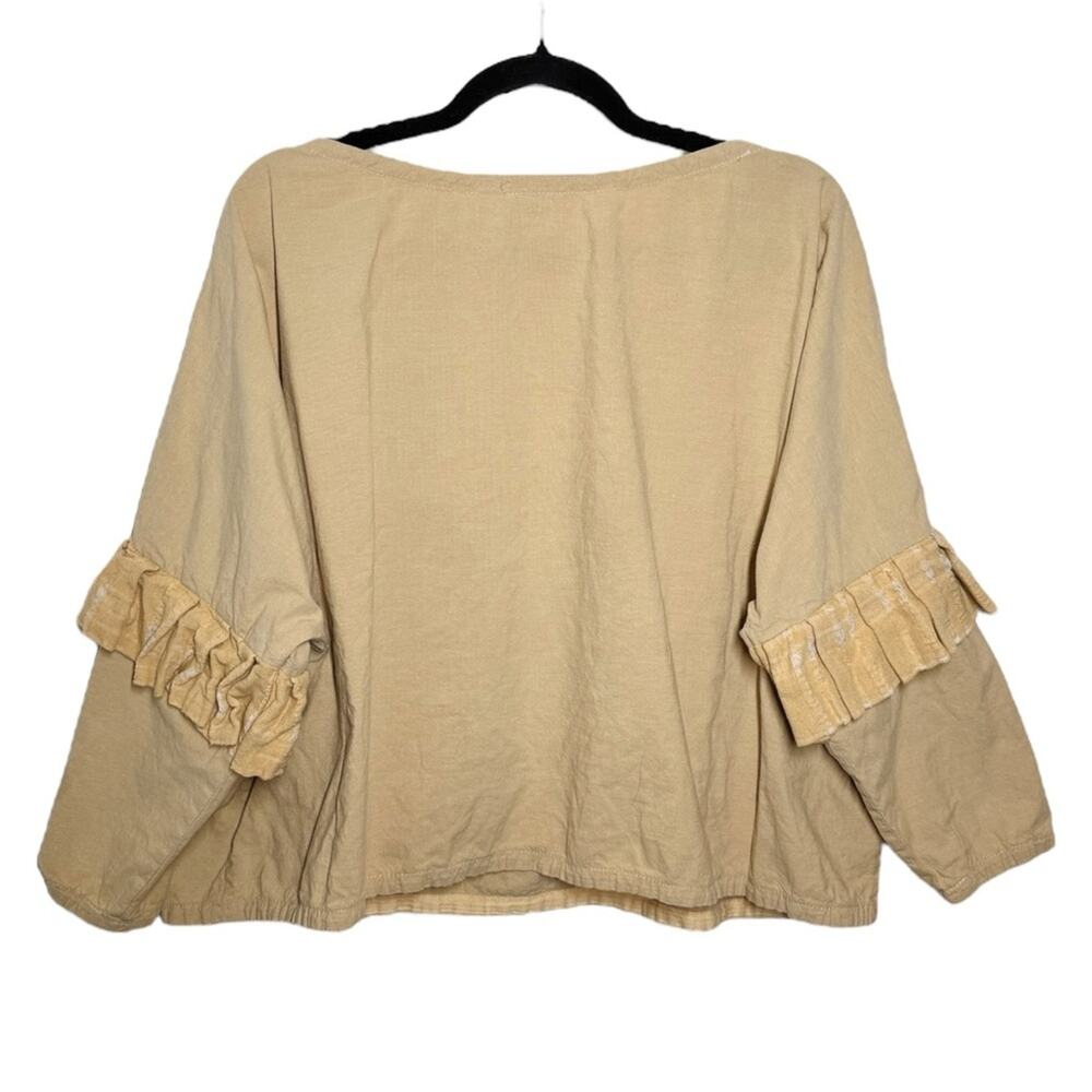Museo Studio Beige Tan Unique Ruffle Sleeve Relaxed Handmade Top - Picture 2 of 11